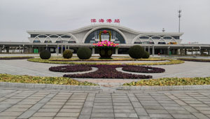 濱海港站高鐵燈箱廣告