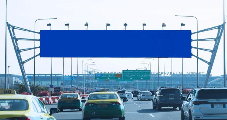 曼谷機(jī)場(chǎng)高速?gòu)V告